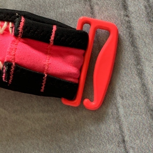 ✅2X Host Pick✅ Victoria’s Secret Swim Suit Top, 32B - Picture 7 of 8